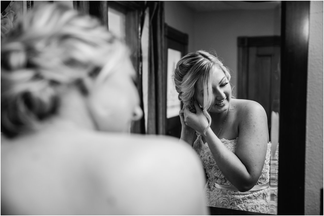 Rainy Nebraska Barn Wedding by Greeley, Colorado Wedding Photographer