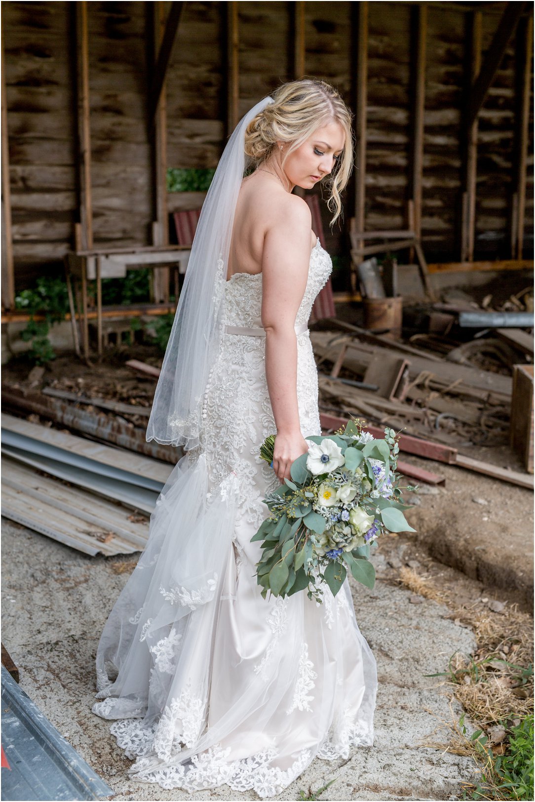 Rainy Nebraska Barn Wedding by Greeley, Colorado Wedding Photographer