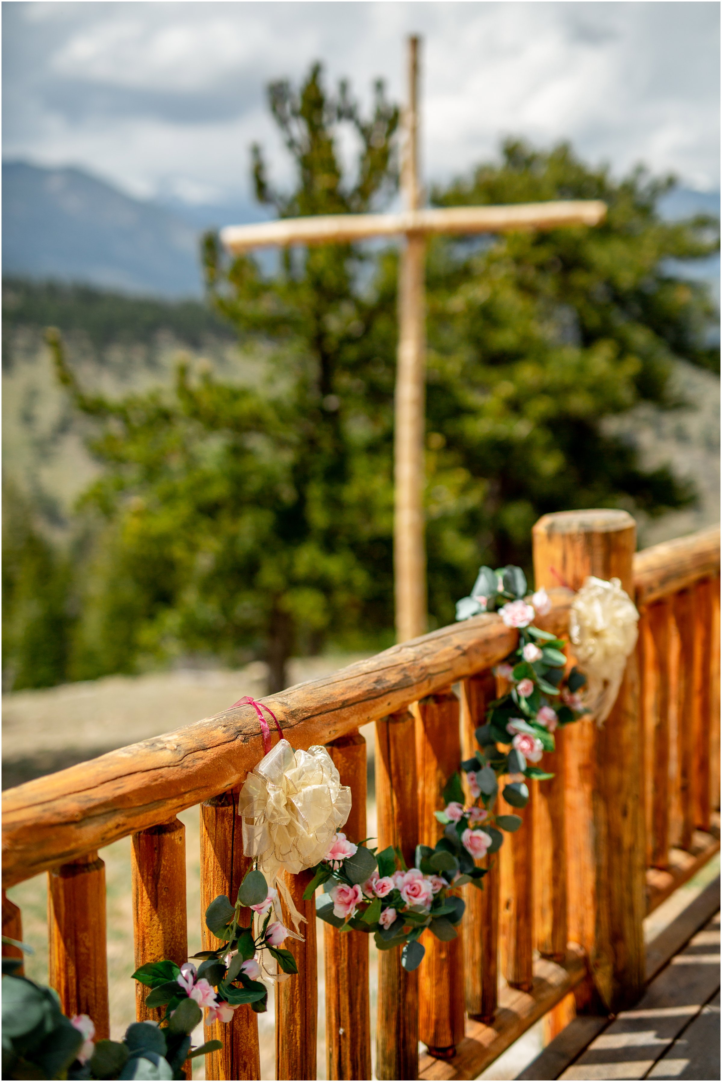 Estes Park Wedding at YMCA of the Rockies by wedding and elopement photographer Emily Kowalski photography