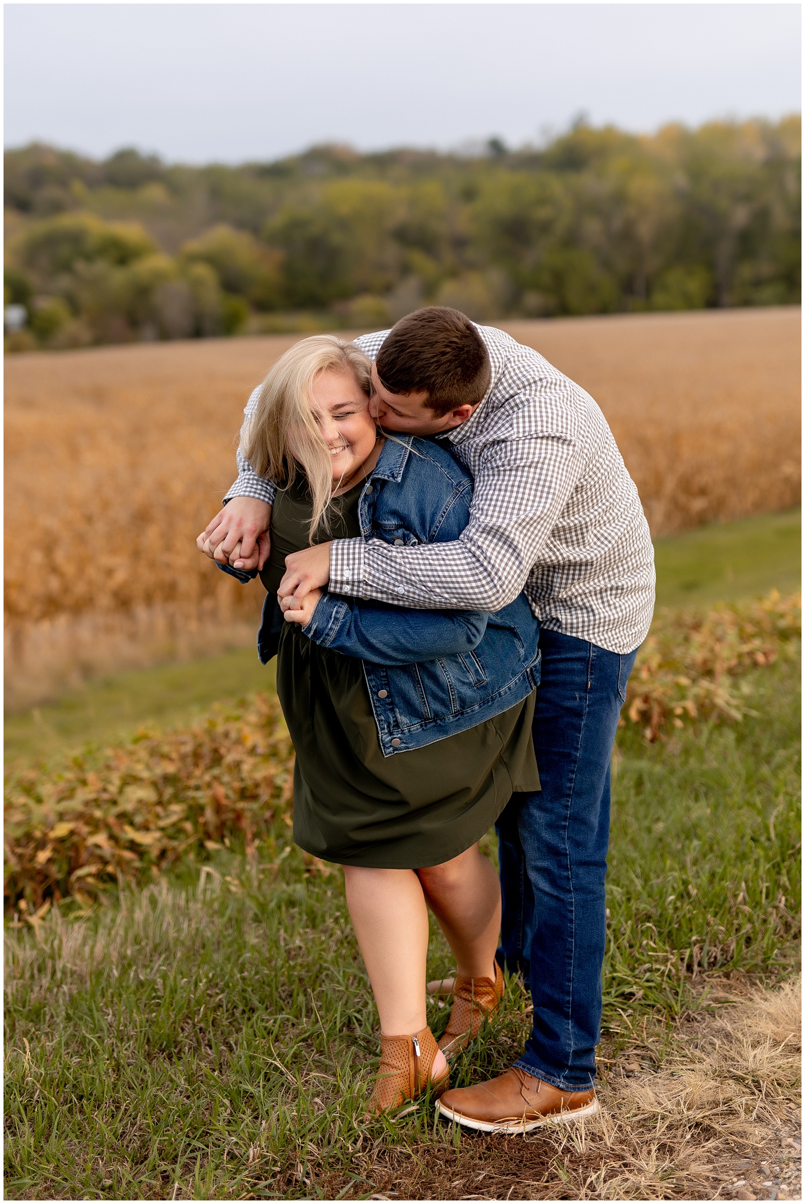 Loess-Hills-Fall-Engagement-Session-18.jpg