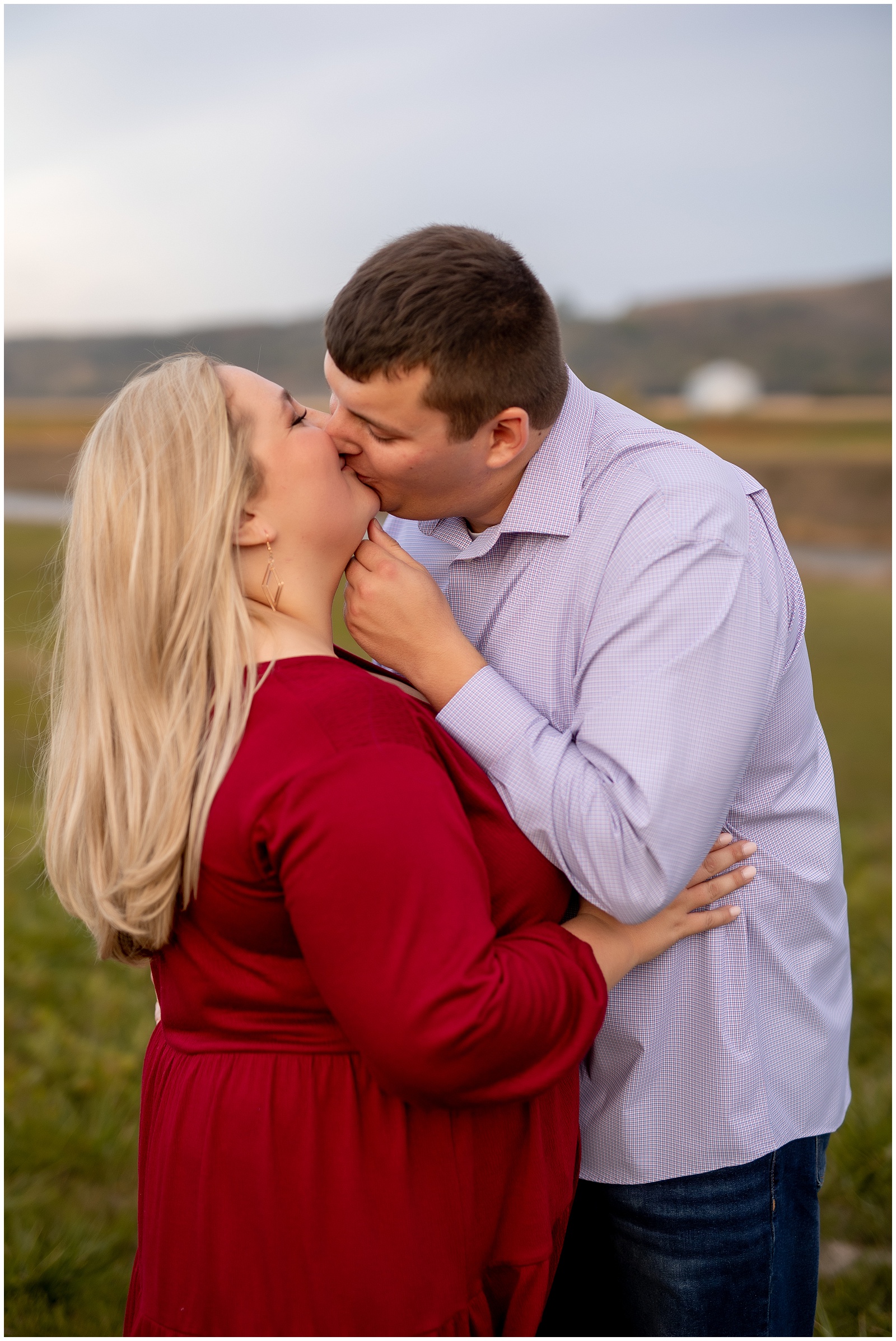 Loess-Hills-Fall-Engagement-Session-34.jpg