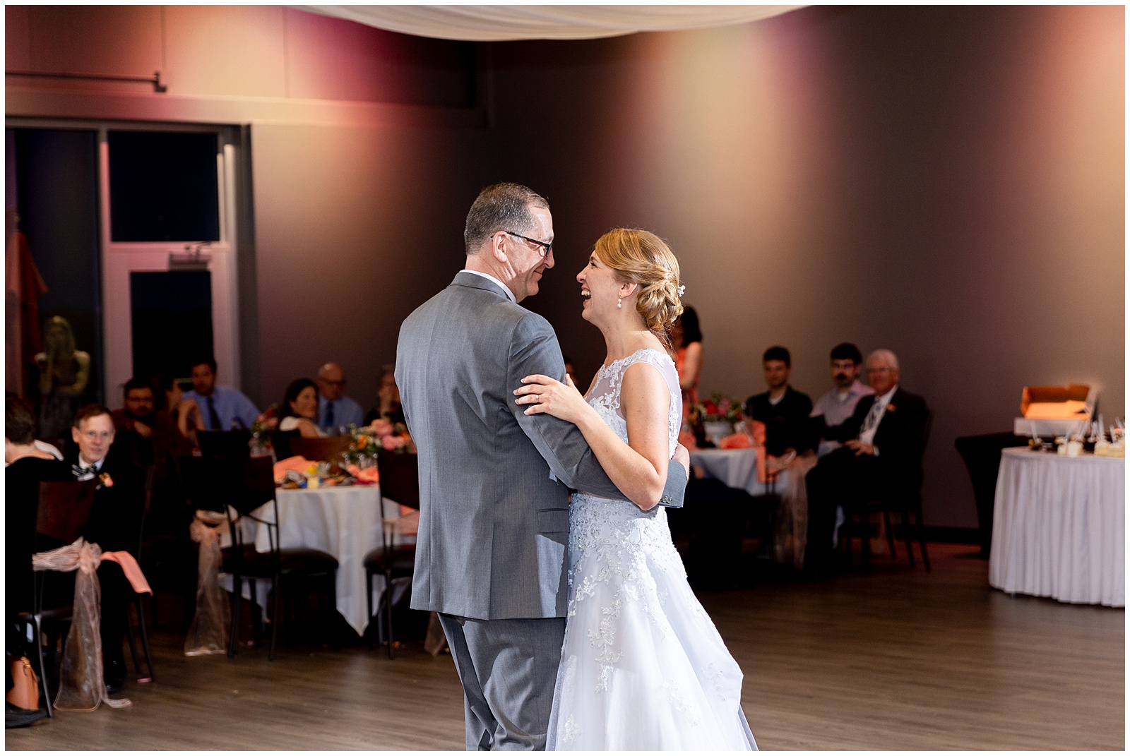 Spring wedding at A View West Shores in Omaha Nebraska photographed by omaha wedding photographer